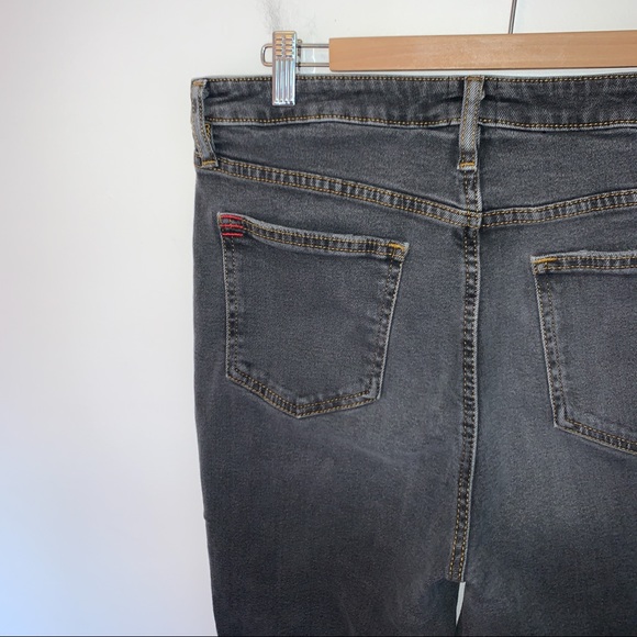 BDG Women Size 32 Jeans Girlfriend High Rise Stretch Gray - Picture 9 of 11